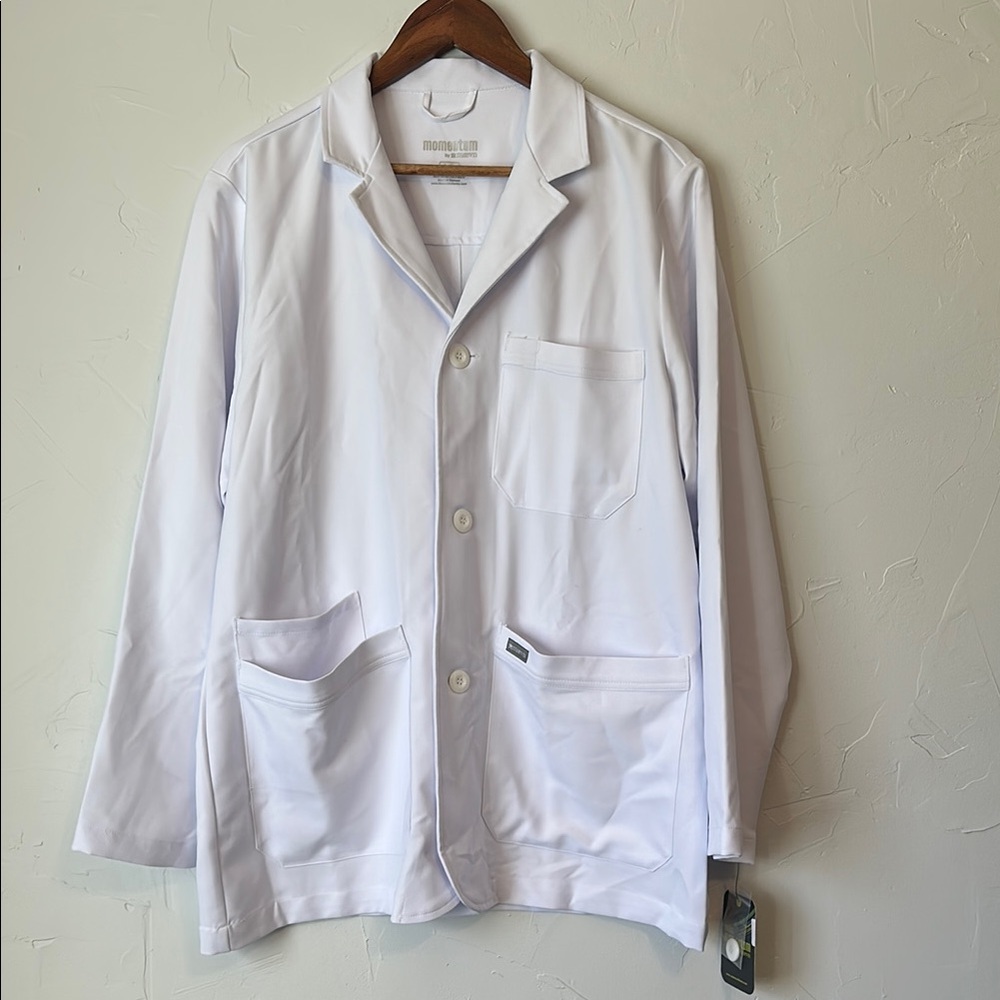 White Lightweight Lab Jacket with Relaxed Fit and Notched Lapel